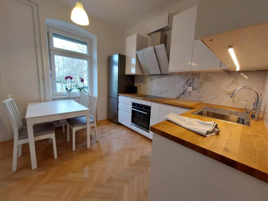 Apartment Bezigrad Ljubljana Eksteriør bilde